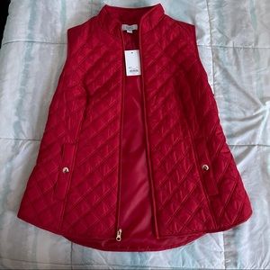 Red quilt patterned vest!
